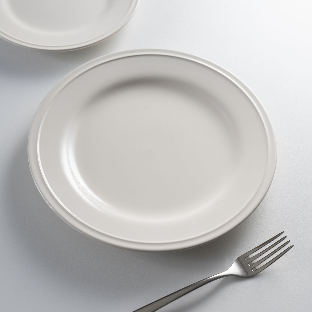 Mainstays 10.39 inch Darby Vanilla Dream Stoneware Dinnerplate