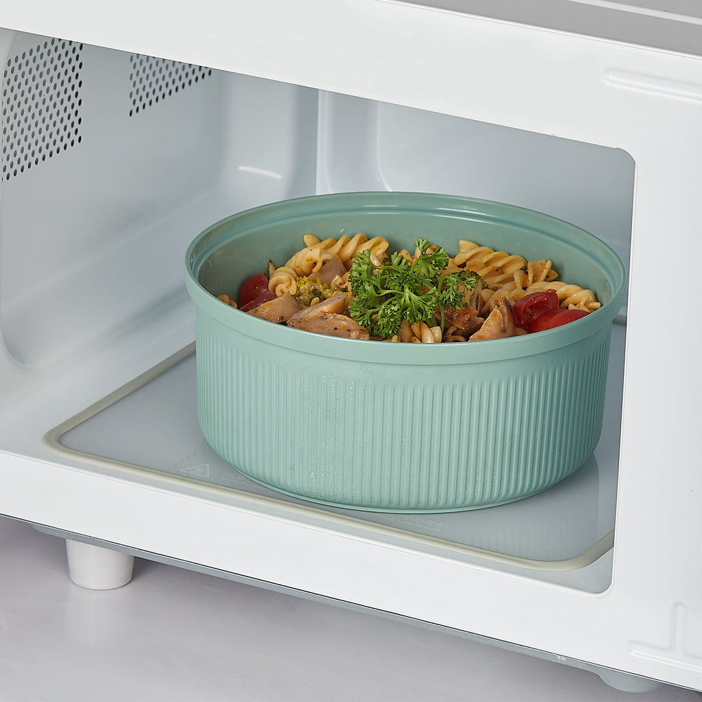 Mainstays Food Storage Container, Round, Green, 47oz Capacity