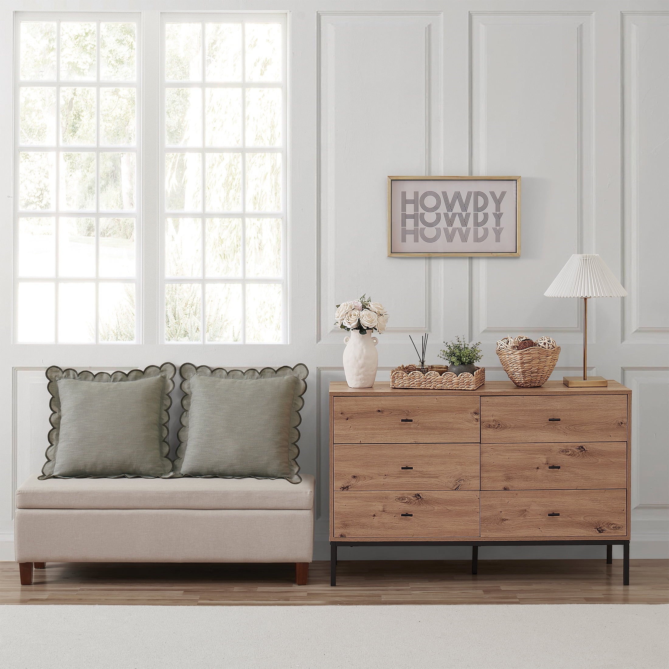 Home Decor Collection 11" x 14" Scalloped Woven Natural Water Hyacinth Tray